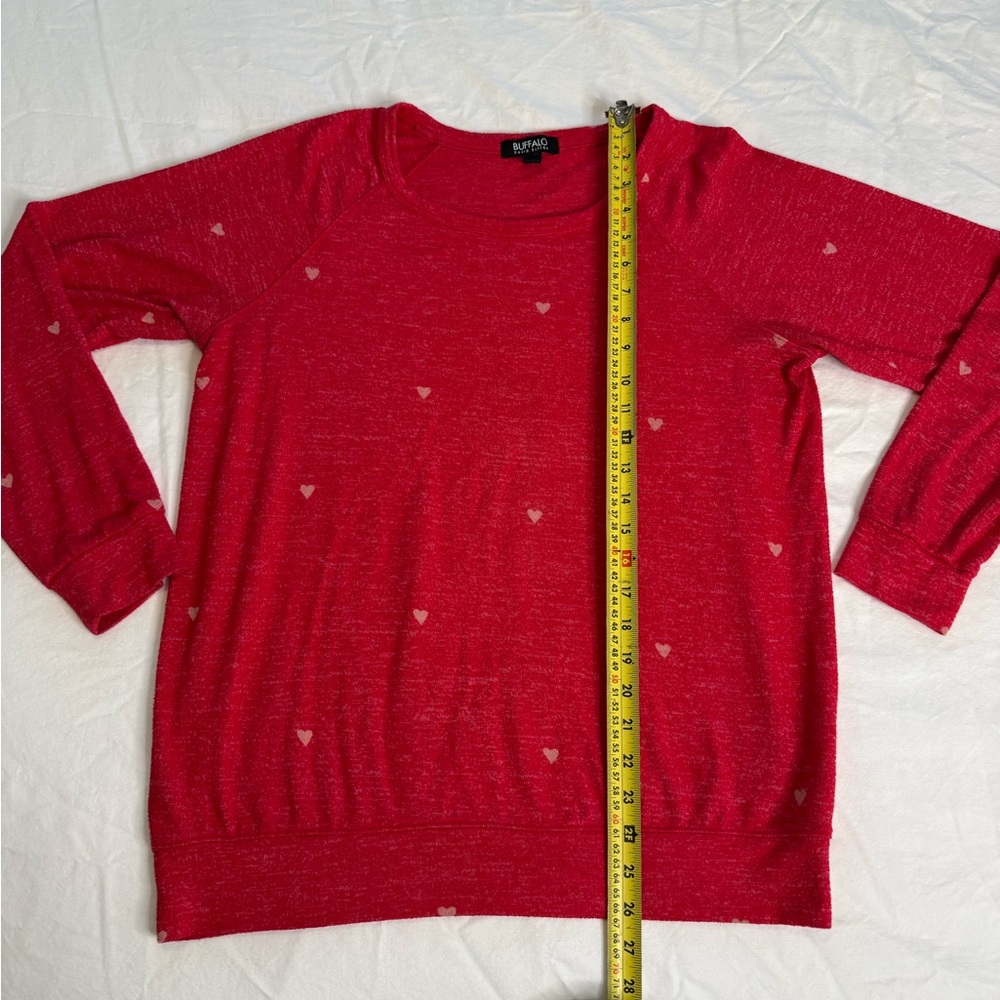 Buffalo David Bitton Heart Print Sweatshirt M Red Lightweight Knit Pullover - Picture 9 of 11